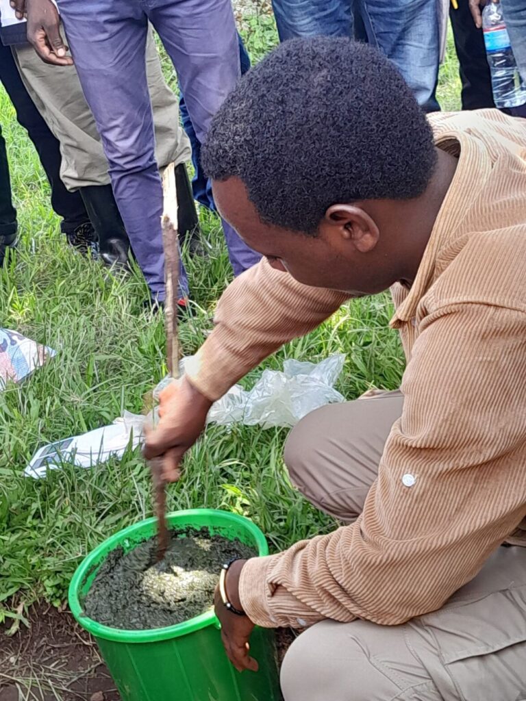 🌱 𝐖𝐡𝐚𝐭 𝐢𝐟 𝐞𝐟𝐟𝐞𝐜𝐭𝐢𝐯𝐞 𝐟𝐚𝐫𝐦𝐢𝐧𝐠 𝐬𝐨𝐥𝐮𝐭𝐢𝐨𝐧𝐬 𝐜𝐨𝐮𝐥𝐝 𝐛𝐞 𝐦𝐚𝐝𝐞 𝐟𝐫𝐨𝐦 𝐥𝐨𝐜𝐚𝐥𝐥𝐲 𝐚𝐯𝐚𝐢𝐥𝐚𝐛𝐥𝐞 𝐫𝐞𝐬𝐨𝐮𝐫𝐜𝐞𝐬?